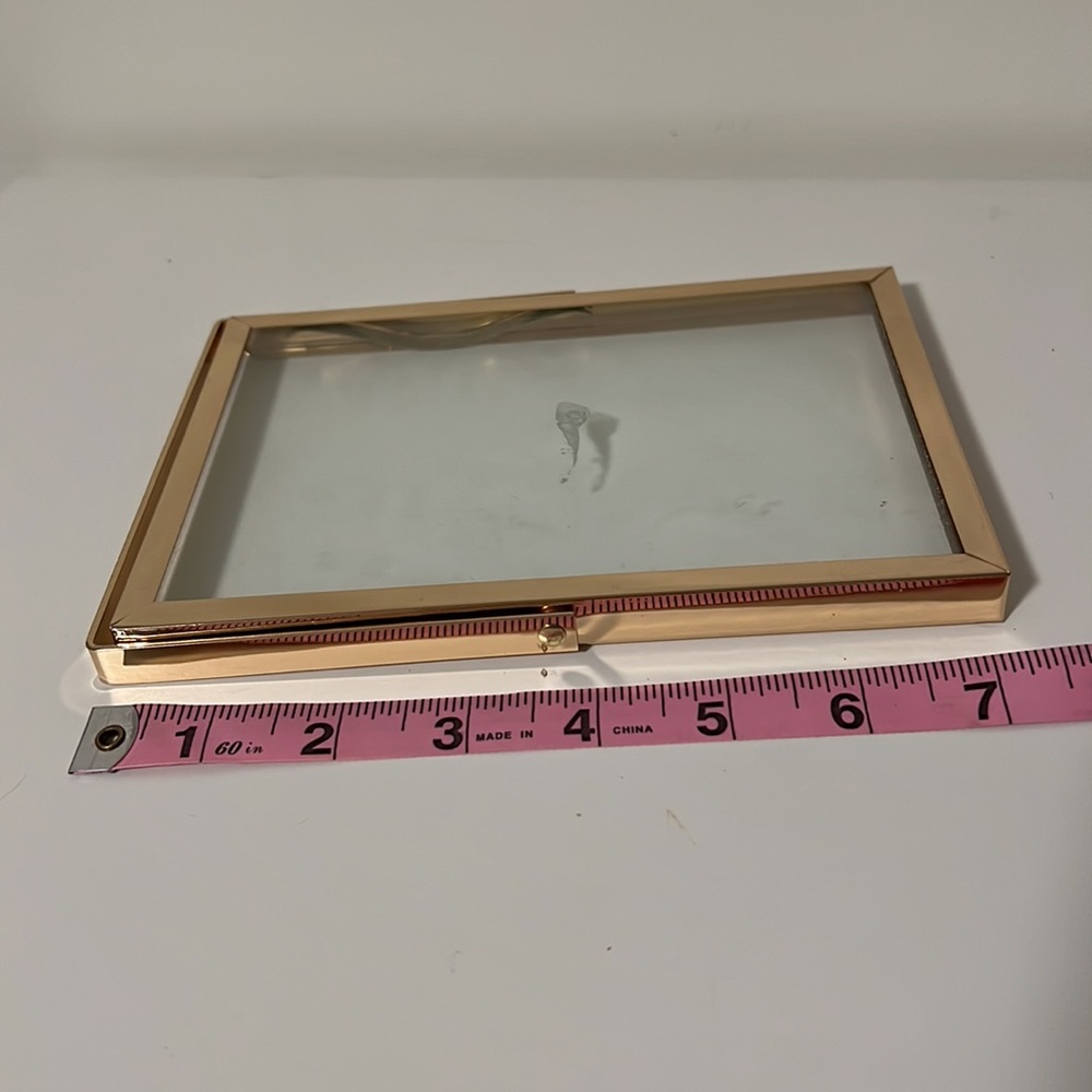 Gold Frame - Picture 5 of 5